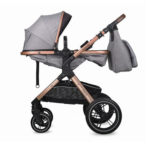 Vielseitiger Kinderwagen in Grau mit umfassendem Regenschutz, sicher und trocken bei jedem Wetter.