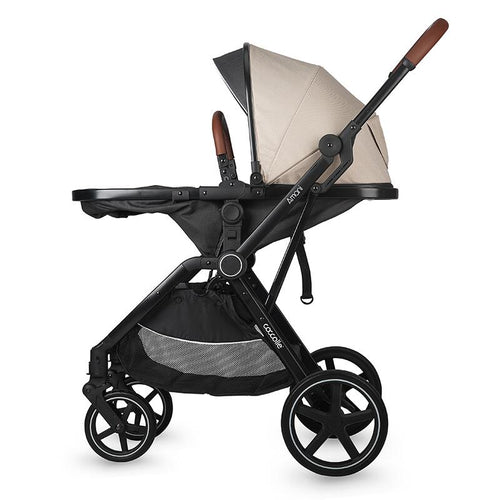 Kinderwagen 3in1 Coccolle Amani Diamond, umgewandelt zum Sportwagen mit verstellbarem Sonnendach in Beige, seitliche Ansicht.